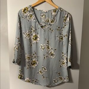 Maurice’s Gray Blue Floral Print Women's Top